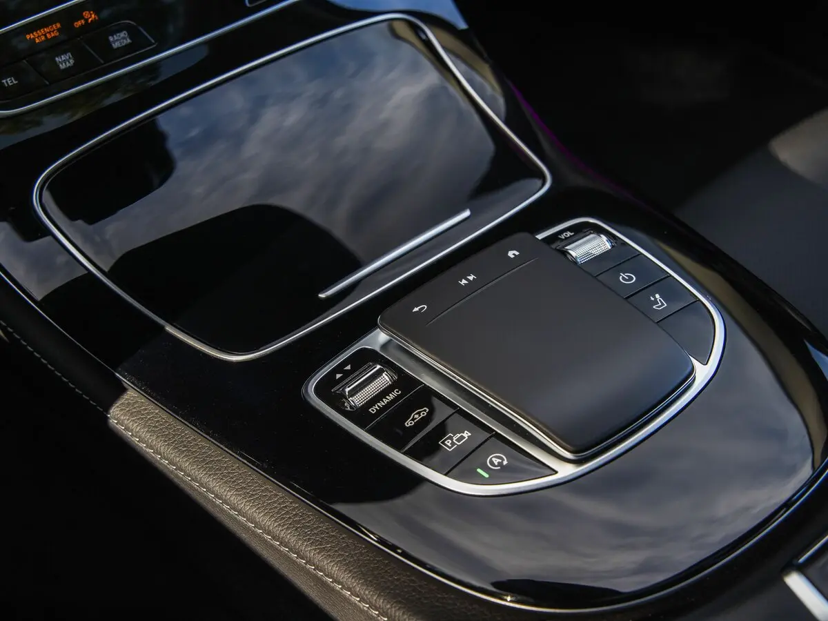 Mercedes-Benz E-Класс V (W213, S213, C238) Рестайлинг Универсал 5 дв. All-Terrain — фото 13
