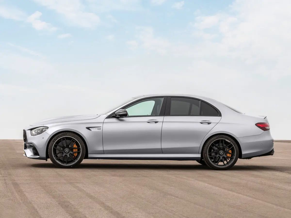 Mercedes-Benz E-Класс AMG V (W213) Рестайлинг Седан — фото 2
