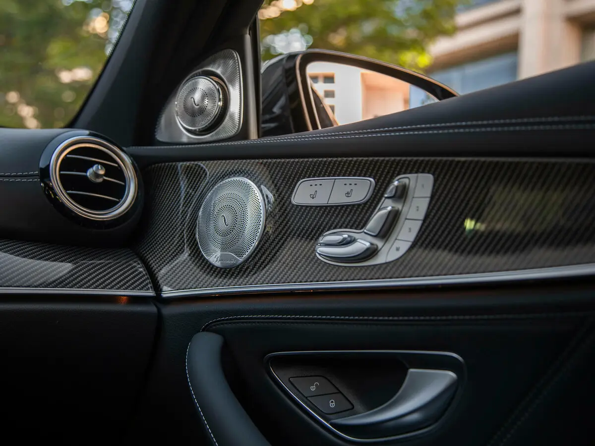 Mercedes-Benz E-Класс AMG V (W213) Рестайлинг Седан — фото 12