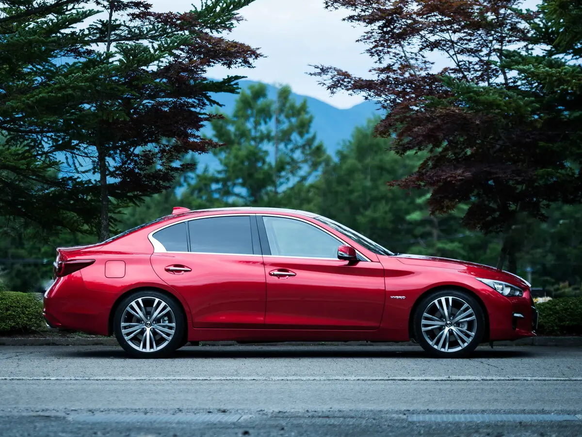 Nissan Skyline XIII (V37) Рестайлинг 2 Седан — сүрөт 2