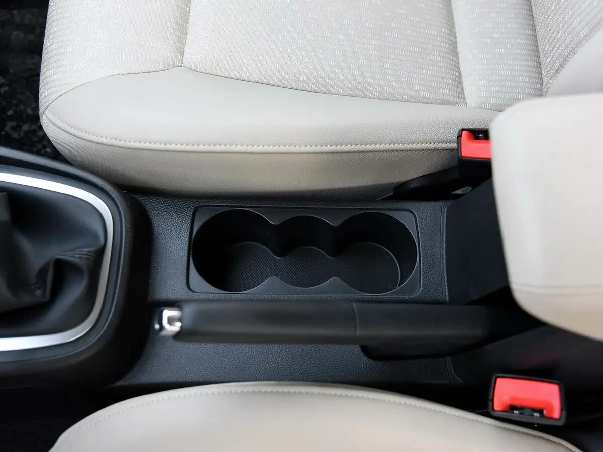 FAW Besturn B30 I Седан — сүрөт 17