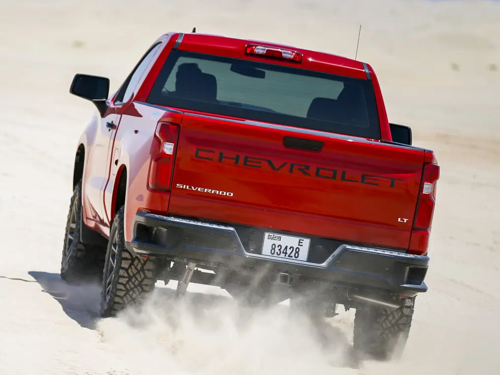 Chevrolet Silverado IV (T1XX) Пикап Одинарная кабина Regular — сүрөт 3