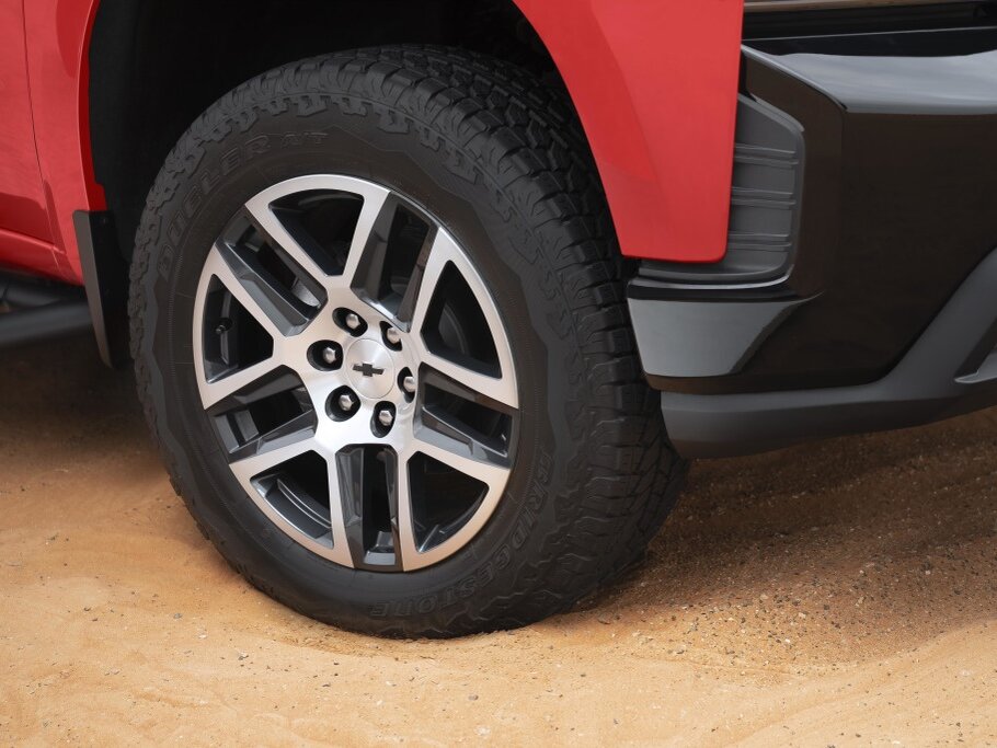 Chevrolet Silverado IV (T1XX) Пикап Одинарная кабина Regular