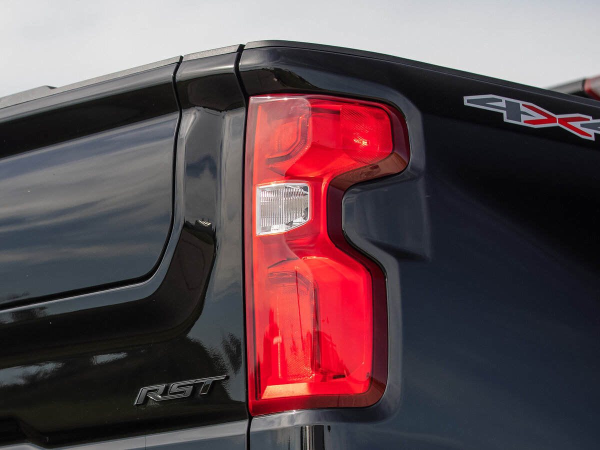 Chevrolet Silverado IV (T1XX) Пикап Двойная кабина Crew