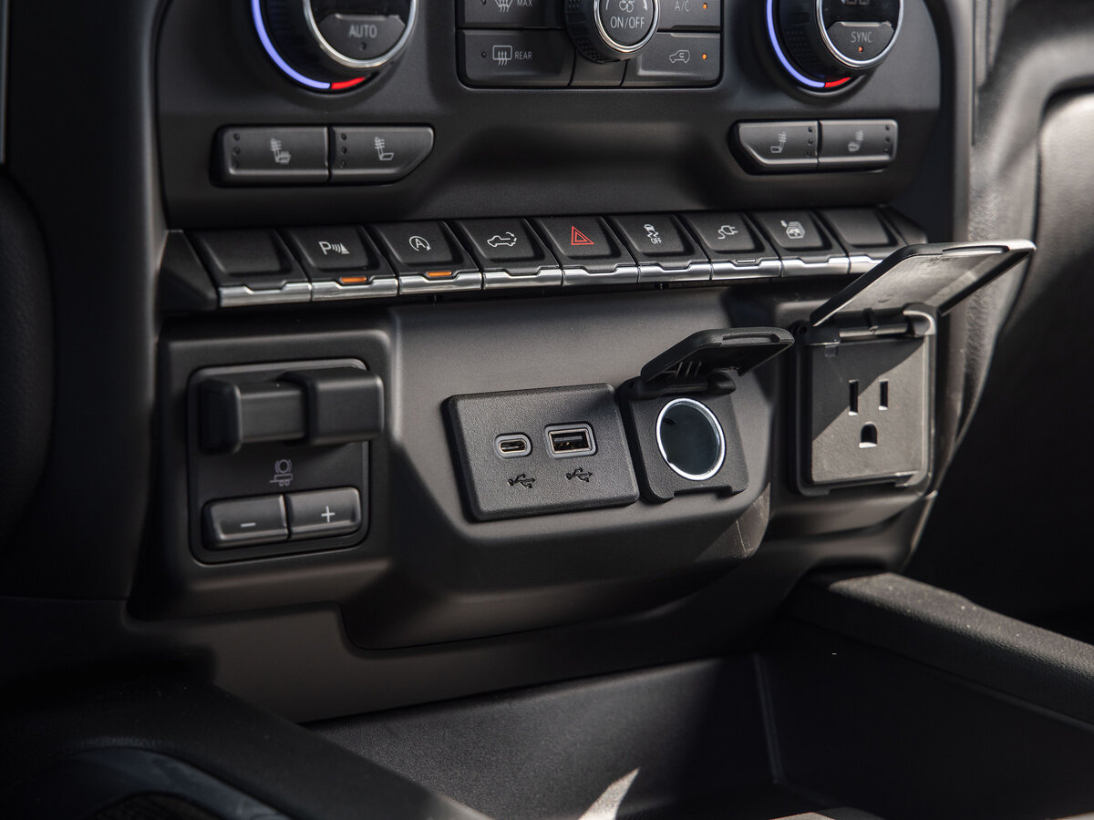 Chevrolet Silverado IV (T1XX) Пикап Двойная кабина Crew