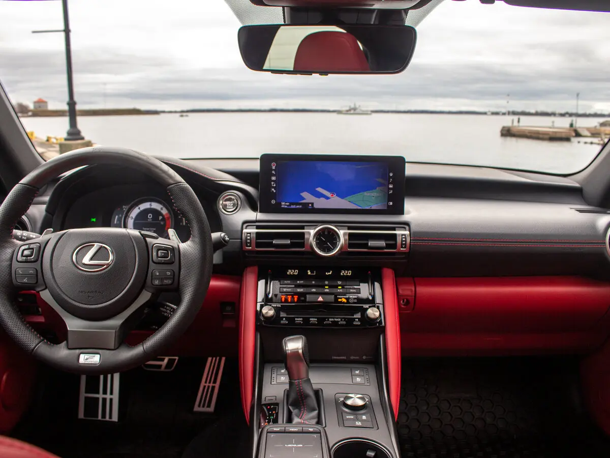 Lexus IS III Рестайлинг 2 Седан — фото 6