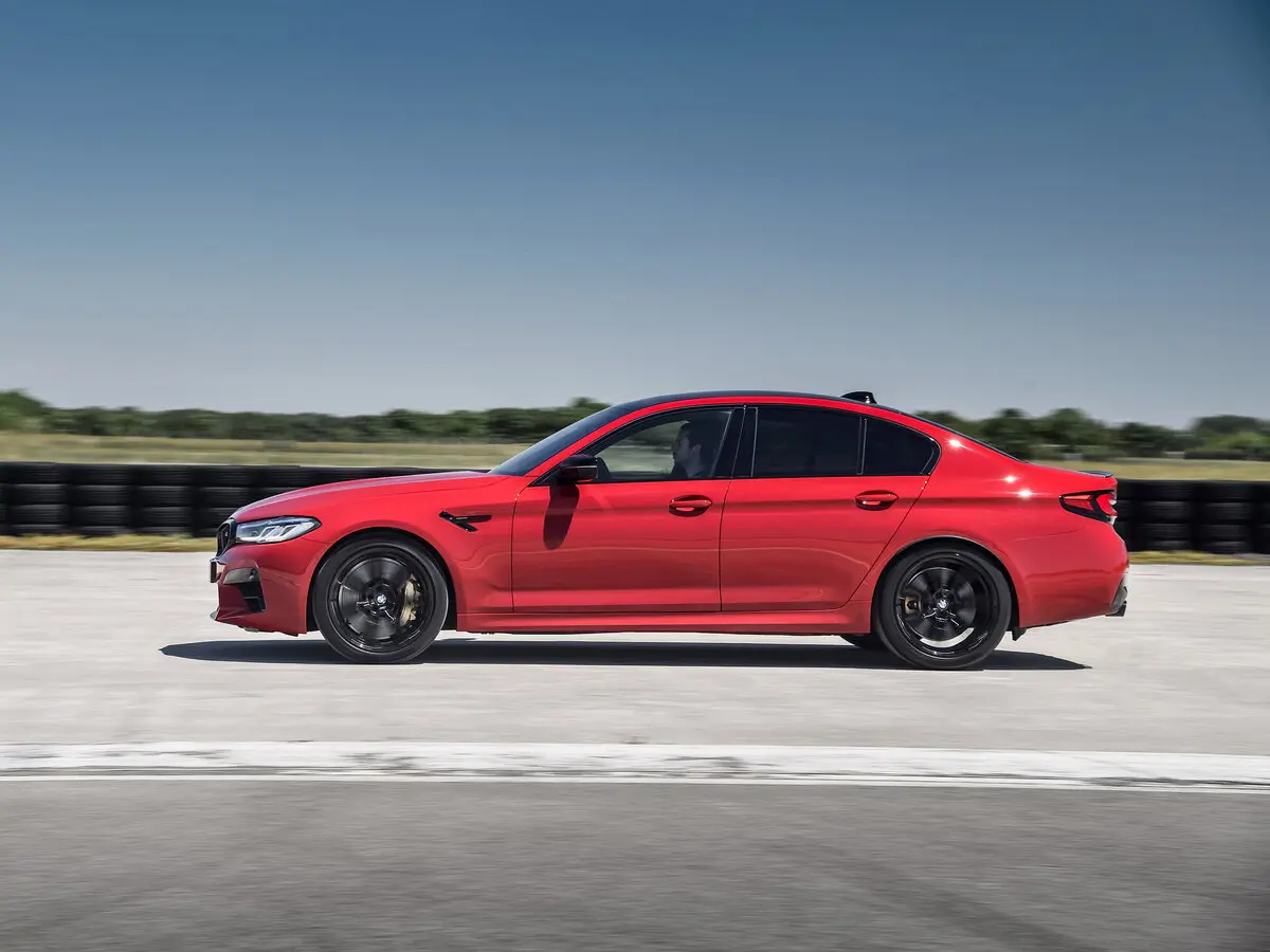 BMW M5 VI (F90) Рестайлинг Седан — сүрөт 2