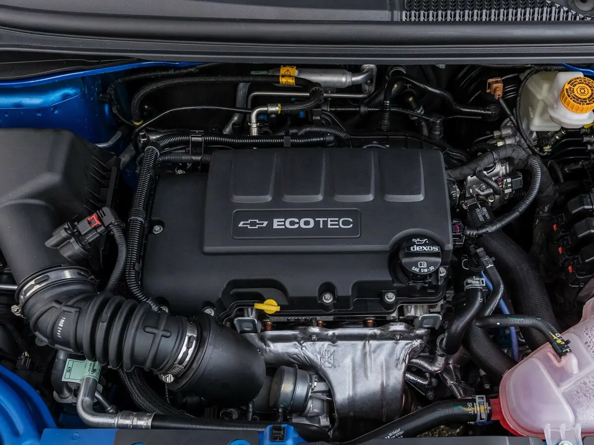 Chevrolet Sonic I Рестайлинг Хэтчбек 5 дв. — сүрөт 17