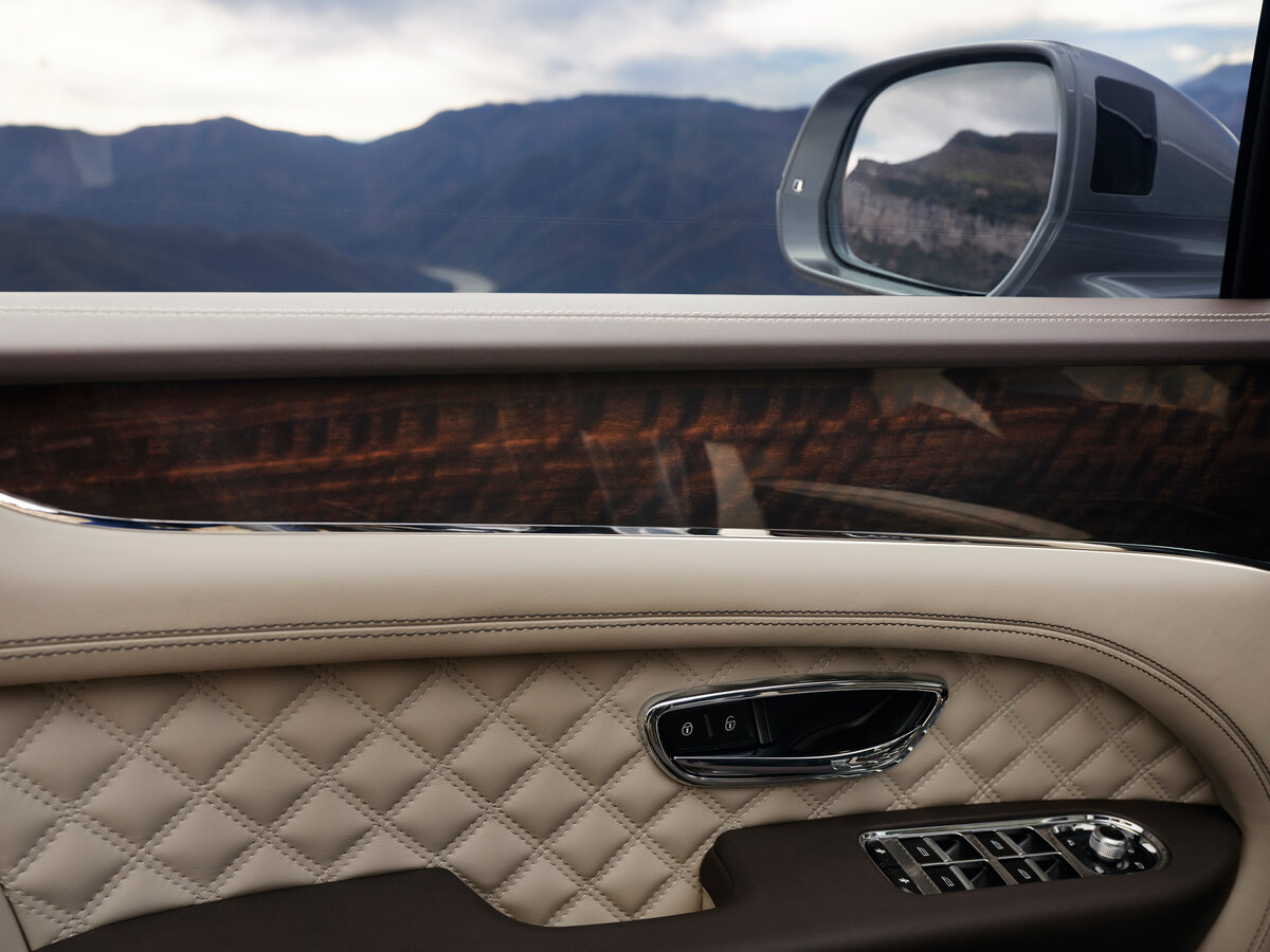 Bentley Bentayga I Рестайлинг Внедорожник 5 дв. — фото 9