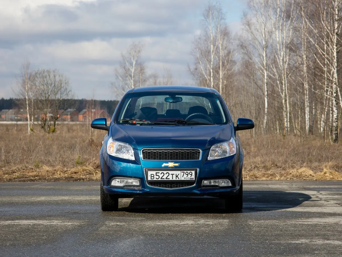 Chevrolet Nexia I Седан — photo 15