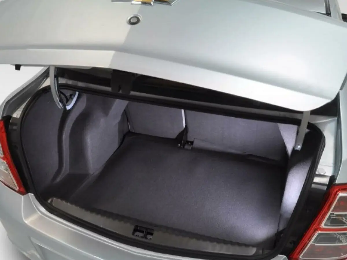 Chevrolet Cobalt II Рестайлинг Седан — сүрөт 11