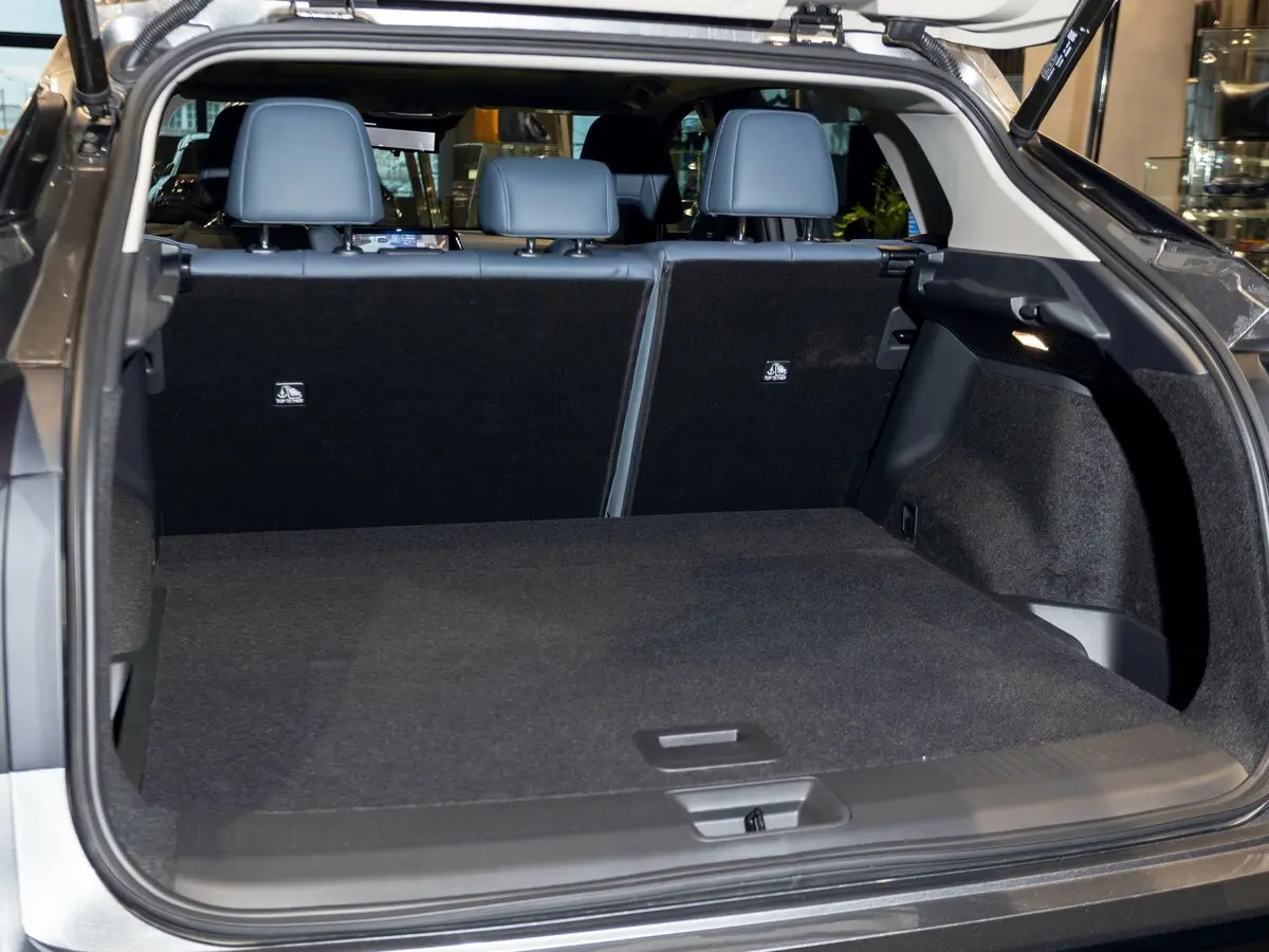 Nissan Ariya I Внедорожник 5 дв. — сүрөт 30
