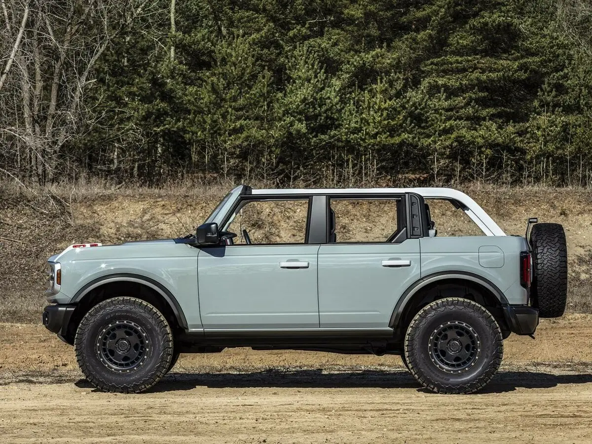 Ford Bronco VI Внедорожник 5 дв. — сүрөт 2