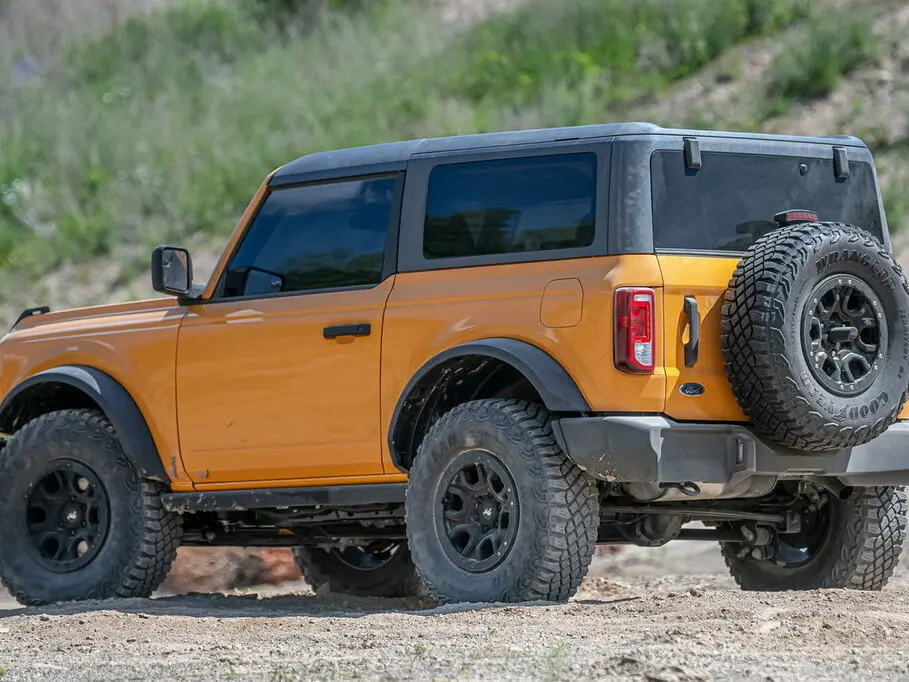 Ford Bronco VI Внедорожник 3 дв. — сүрөт 4