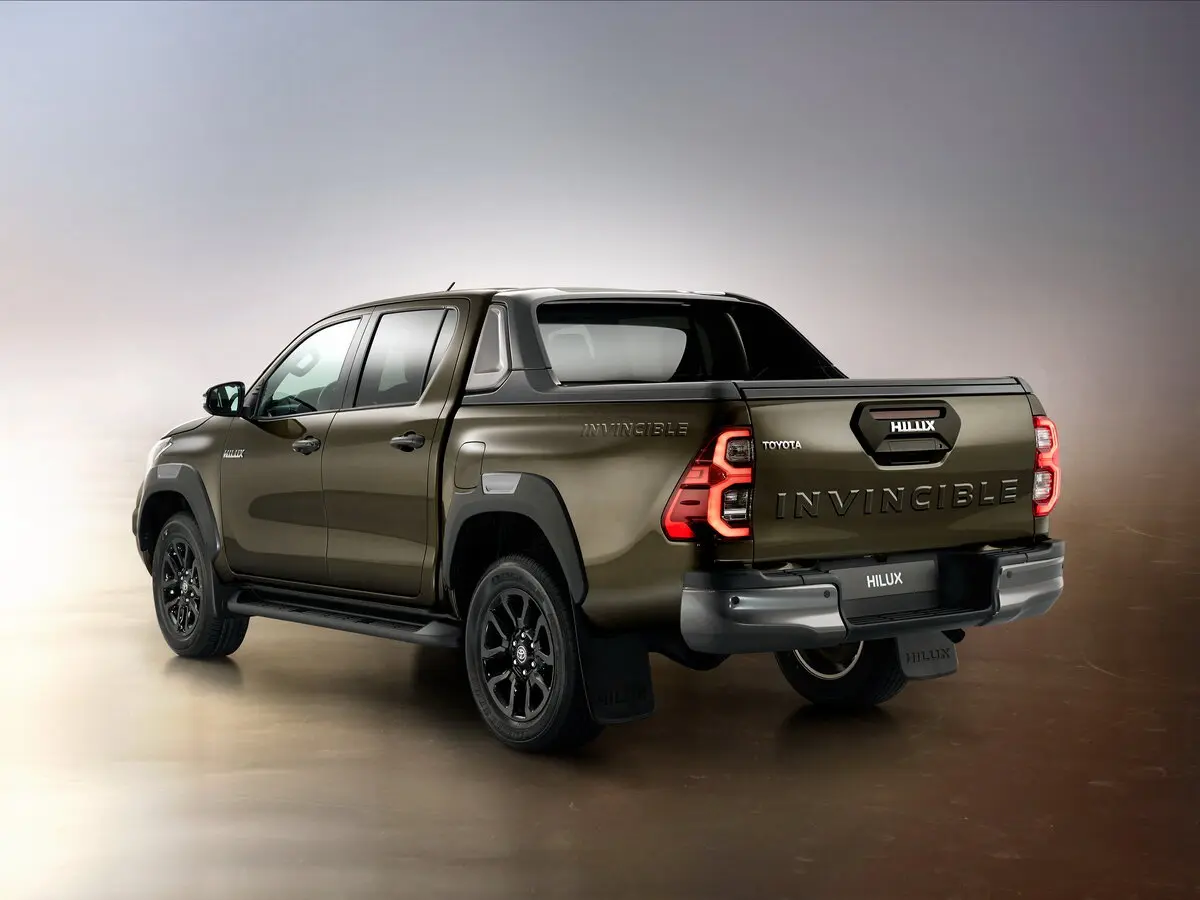 Toyota Hilux VIII Рестайлинг 2 Пикап Двойная кабина — сүрөт 5