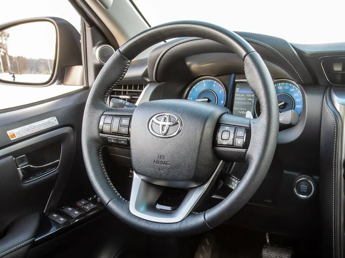 Toyota Fortuner II Рестайлинг Внедорожник 5 дв. — фото 24