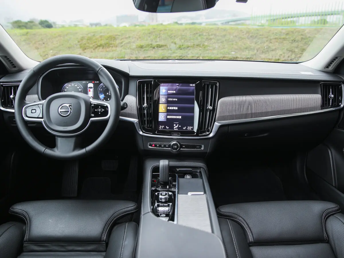 Volvo V90 II Рестайлинг Универсал 5 дв. — сүрөт 6