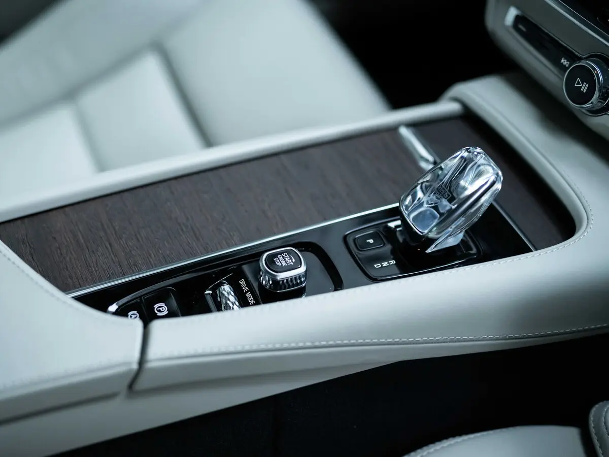 Volvo V90 II Рестайлинг Универсал 5 дв. — сүрөт 10