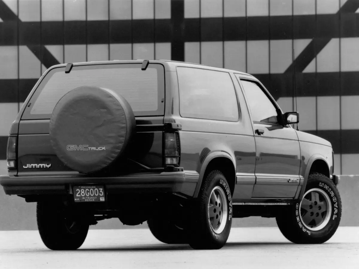 GMC Jimmy S-15 Внедорожник 3 дв. — 照片 2