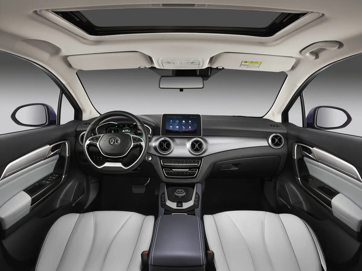 BAIC EU5 I Седан — photo 4