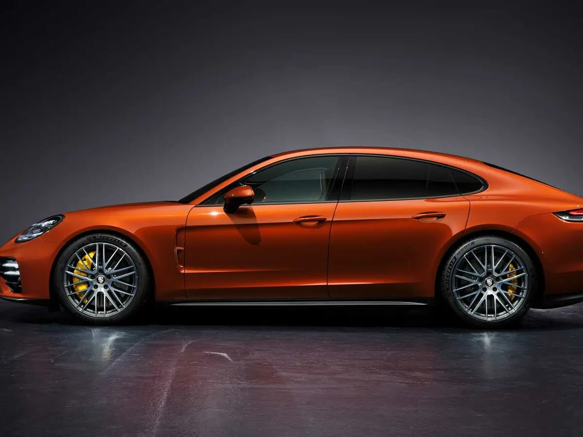 Porsche Panamera II Рестайлинг Лифтбек — сүрөт 2