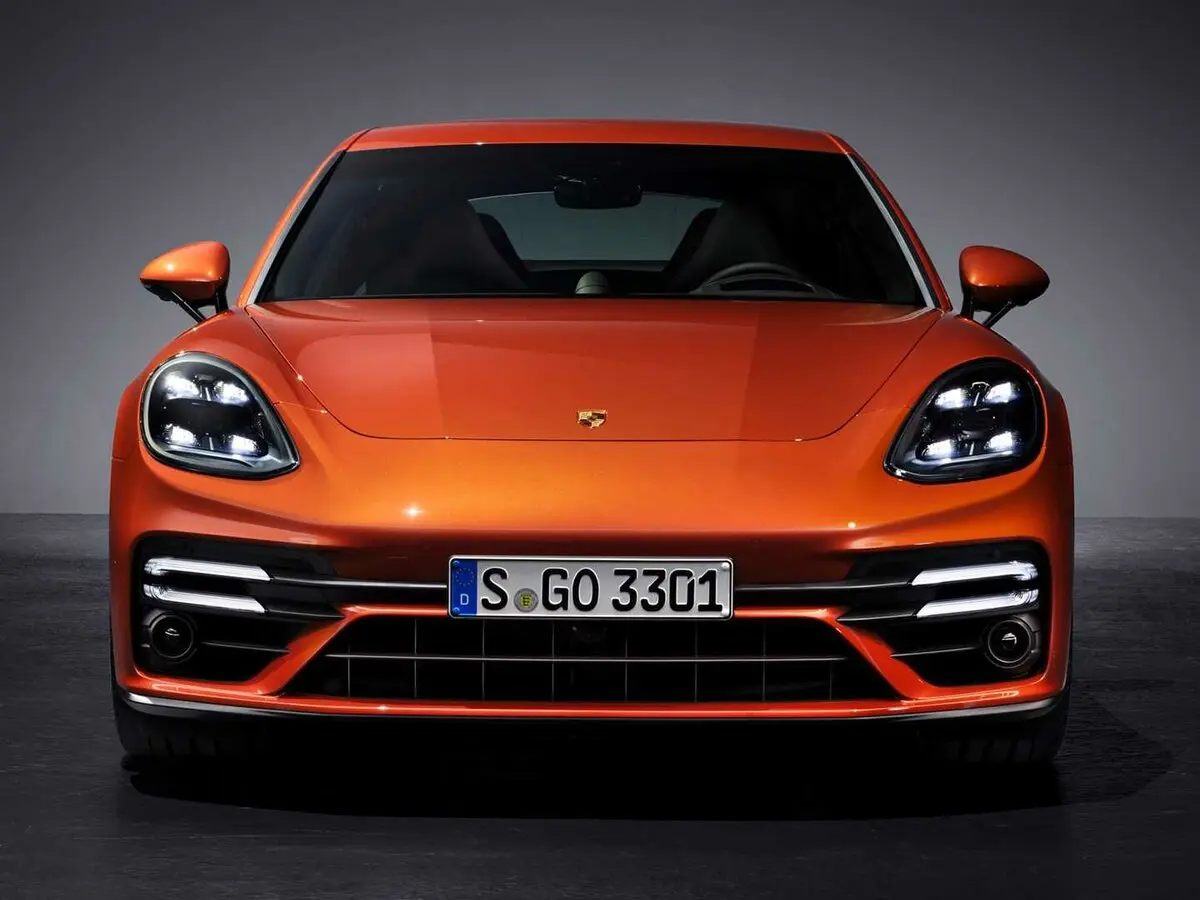 Porsche Panamera II Рестайлинг Лифтбек — сүрөт 3