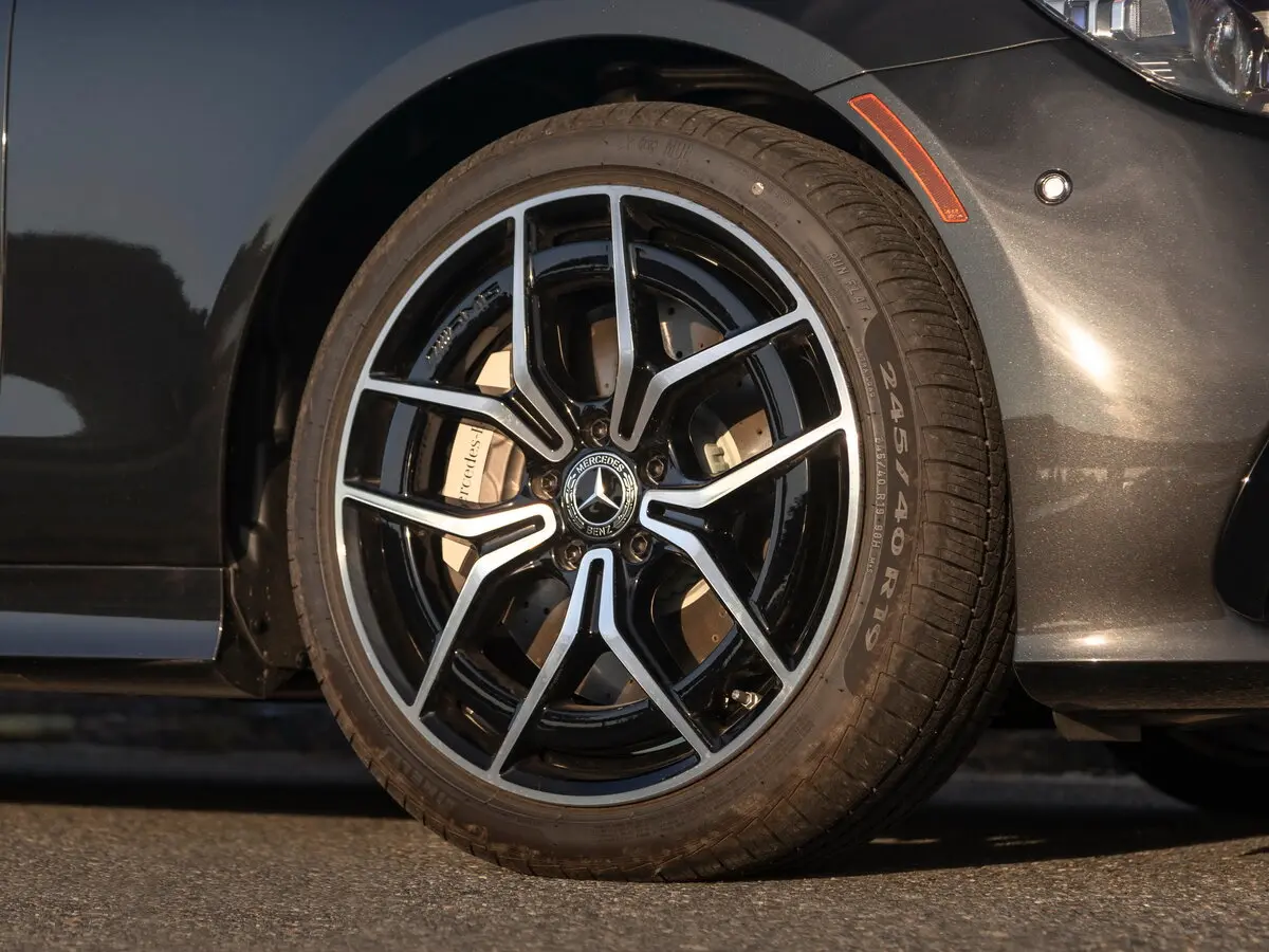 Mercedes-Benz E-Класс V (W213, S213, C238) Рестайлинг Купе-хардтоп — фото 16