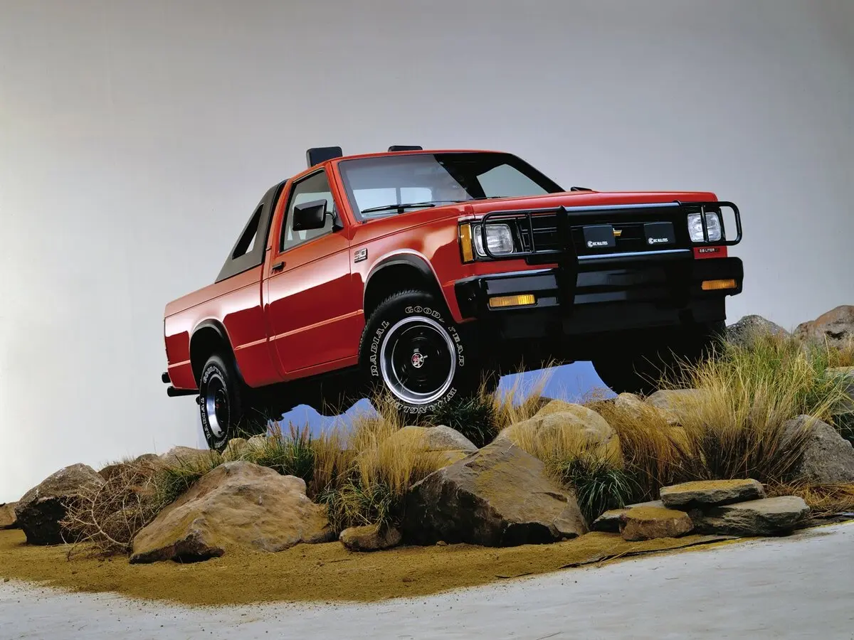 Chevrolet S-10 Pickup I Пикап Одинарная кабина