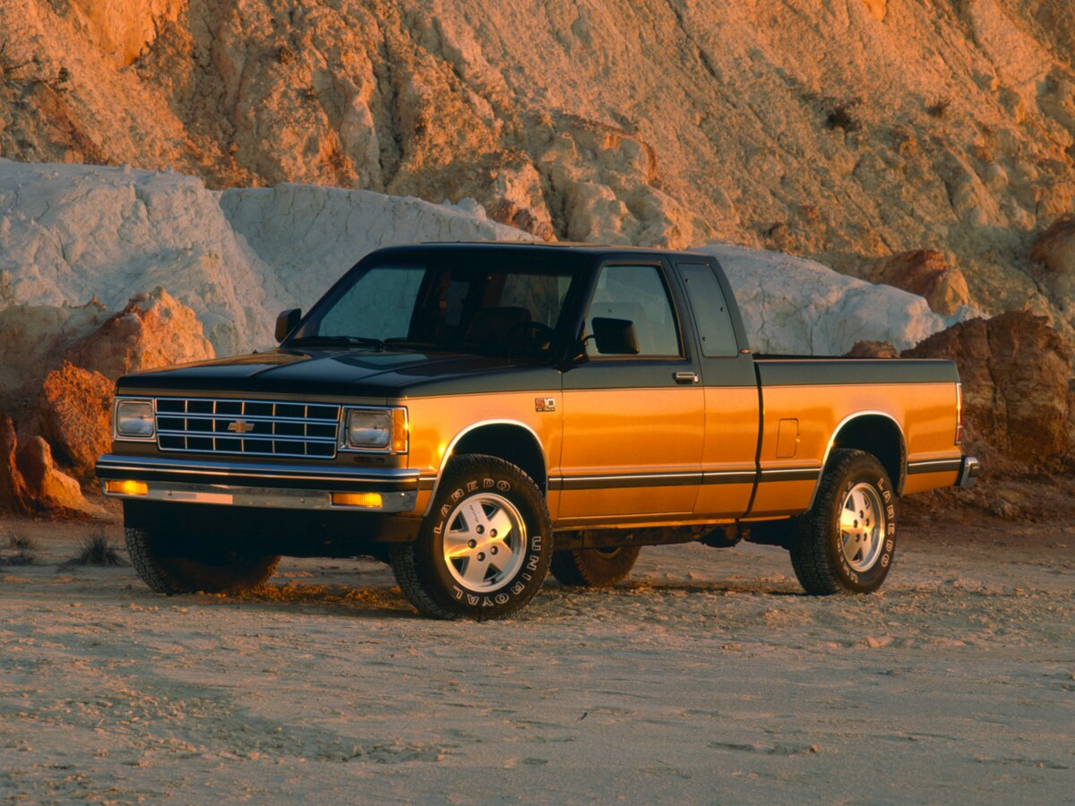 Chevrolet S-10 Pickup I Пикап Полуторная кабина