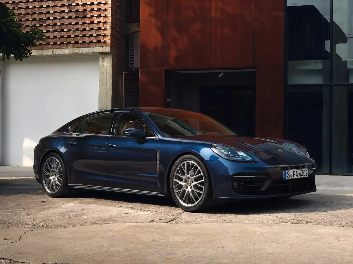 Porsche Panamera II Рестайлинг Лифтбек Executive