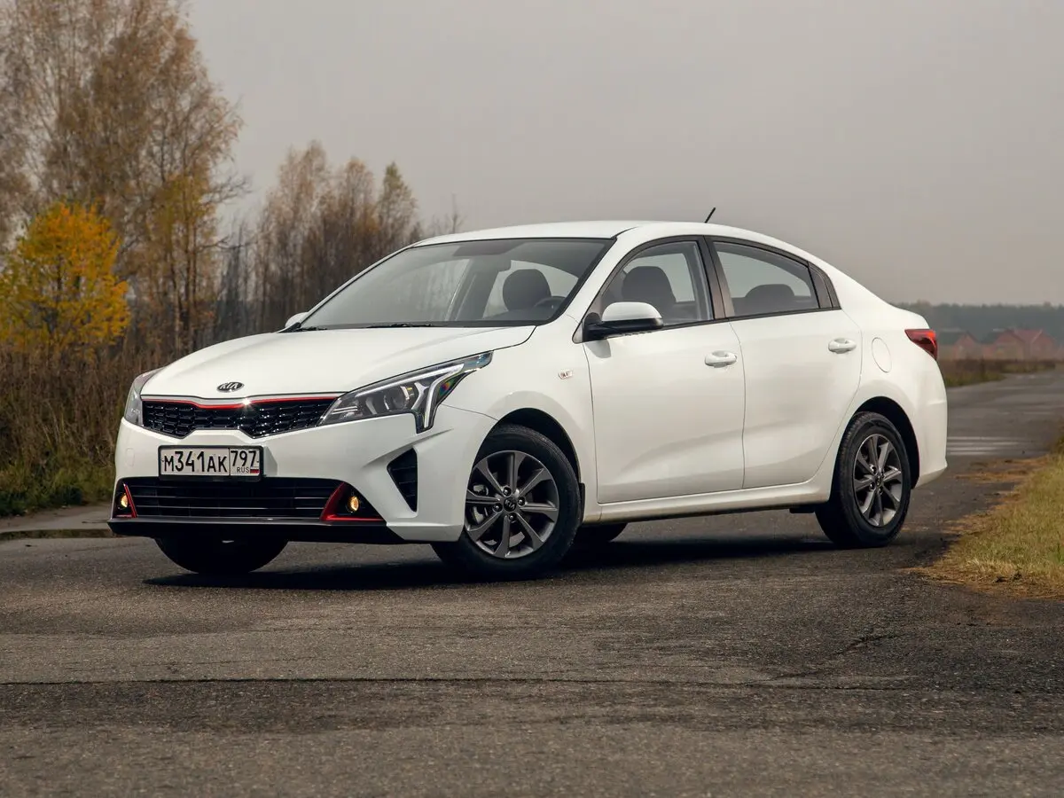 Kia Rio IV Рестайлинг Седан — фото 17