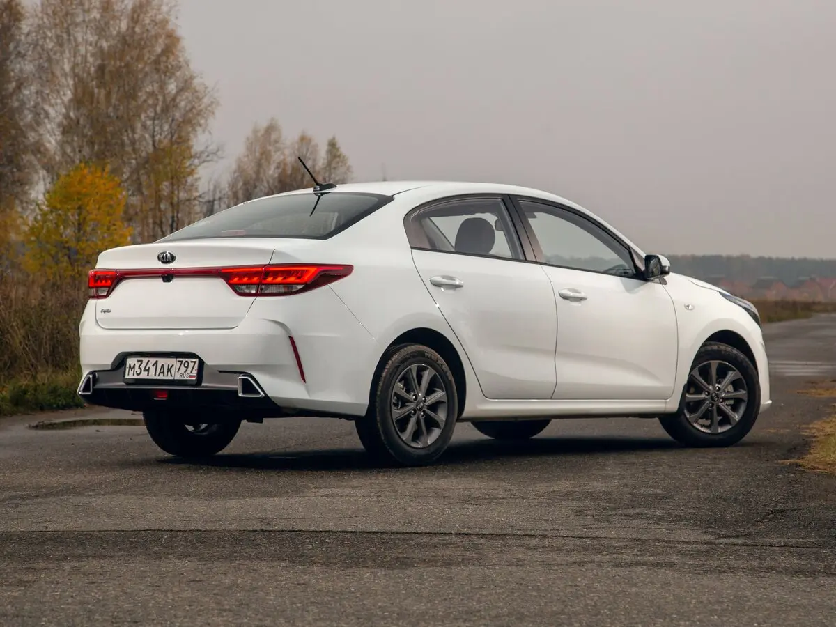 Kia Rio IV Рестайлинг Седан — фото 21