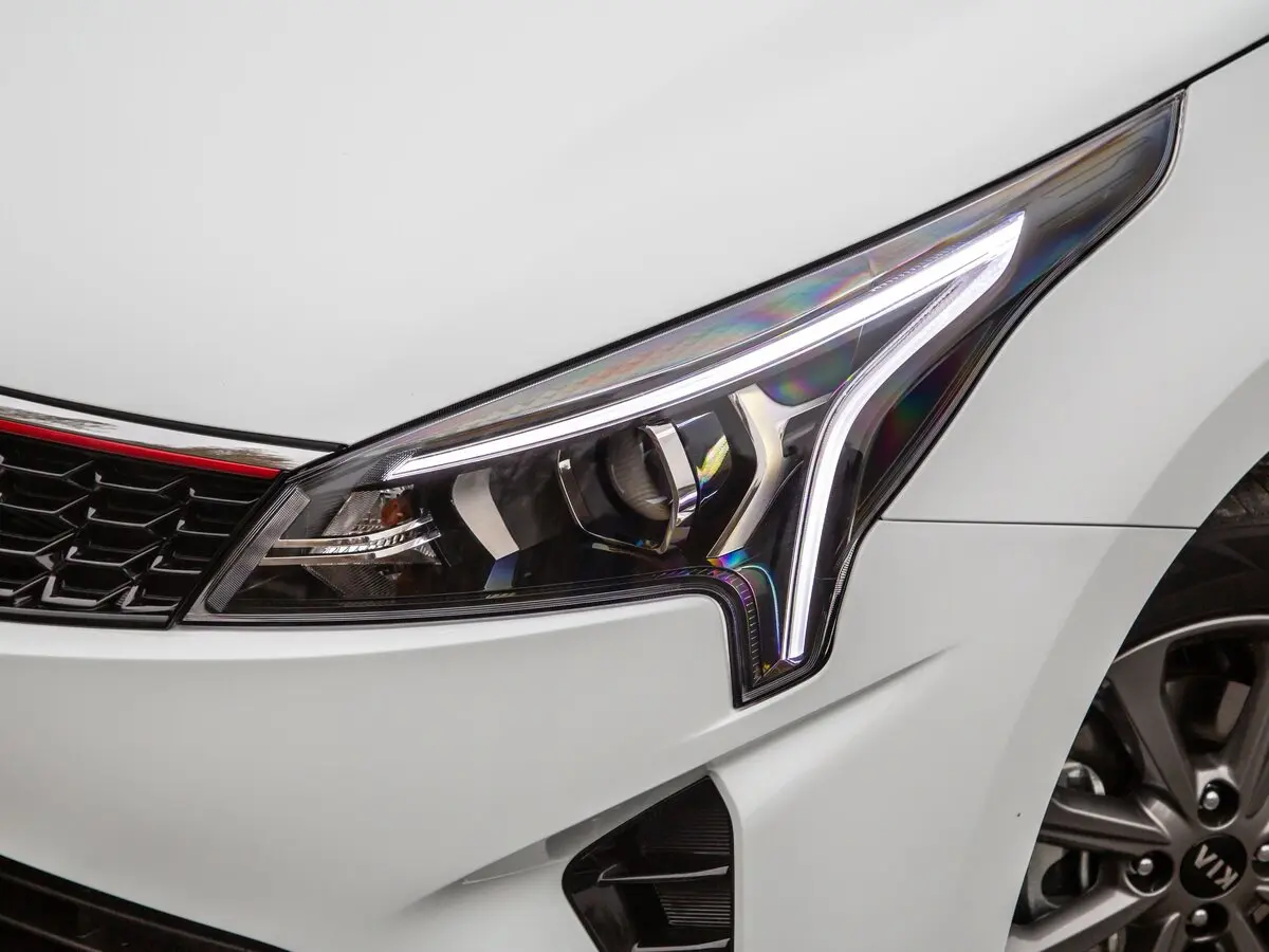 Kia Rio IV Рестайлинг Седан — фото 31