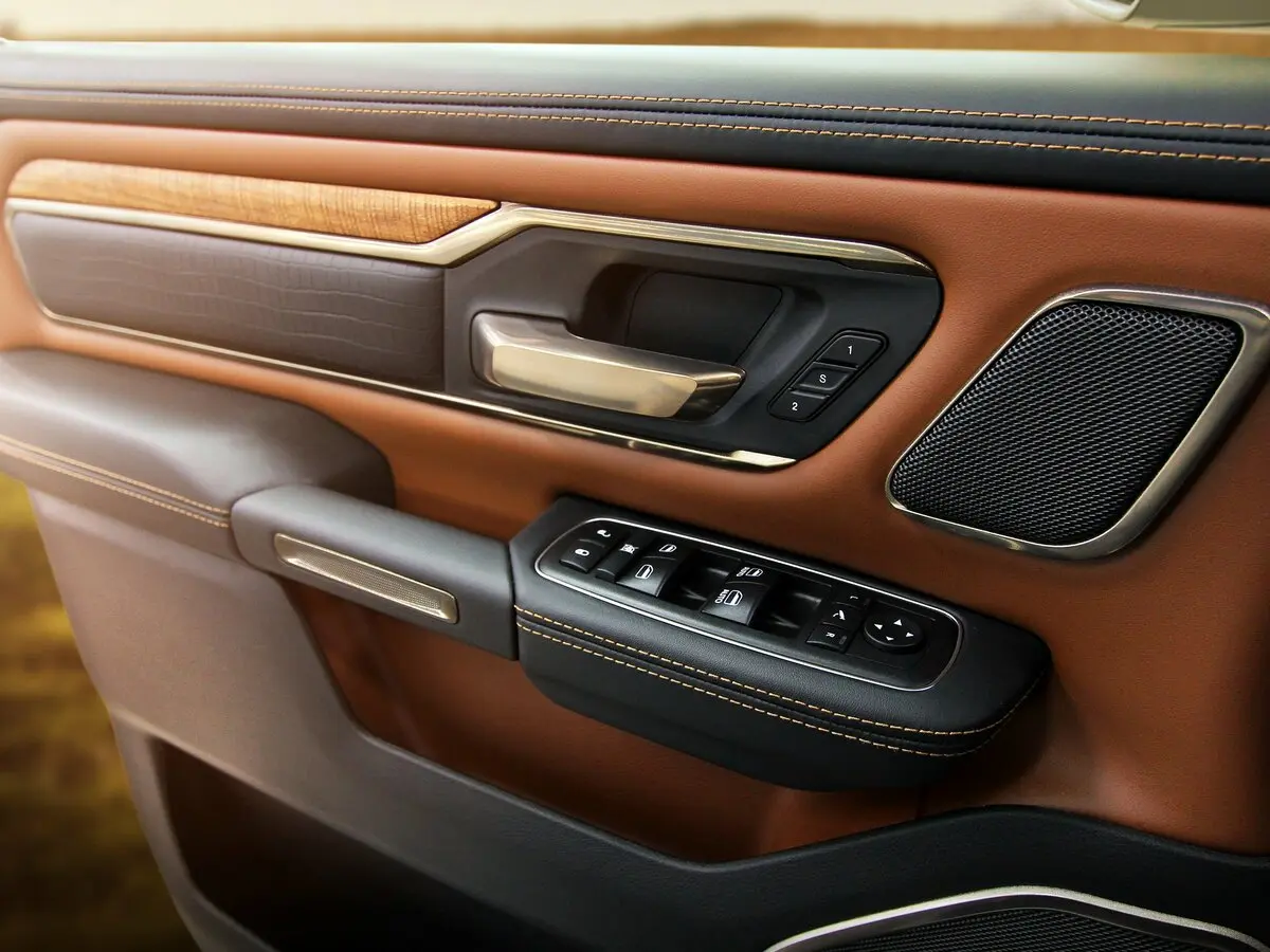 Ram 1500 V Пикап Двойная кабина Crew Cab — сүрөт 10