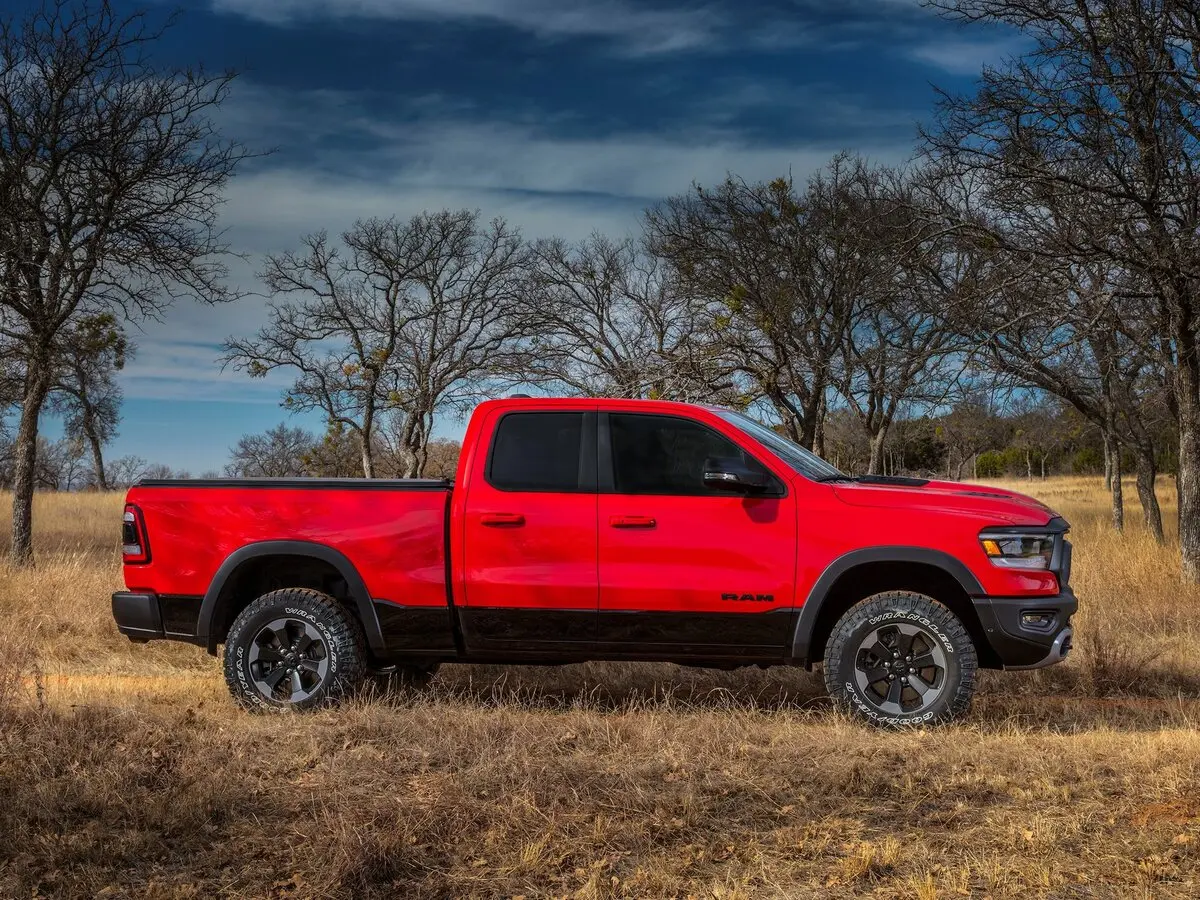 Ram 1500 V Пикап Двойная кабина Quad Cab — сүрөт 2