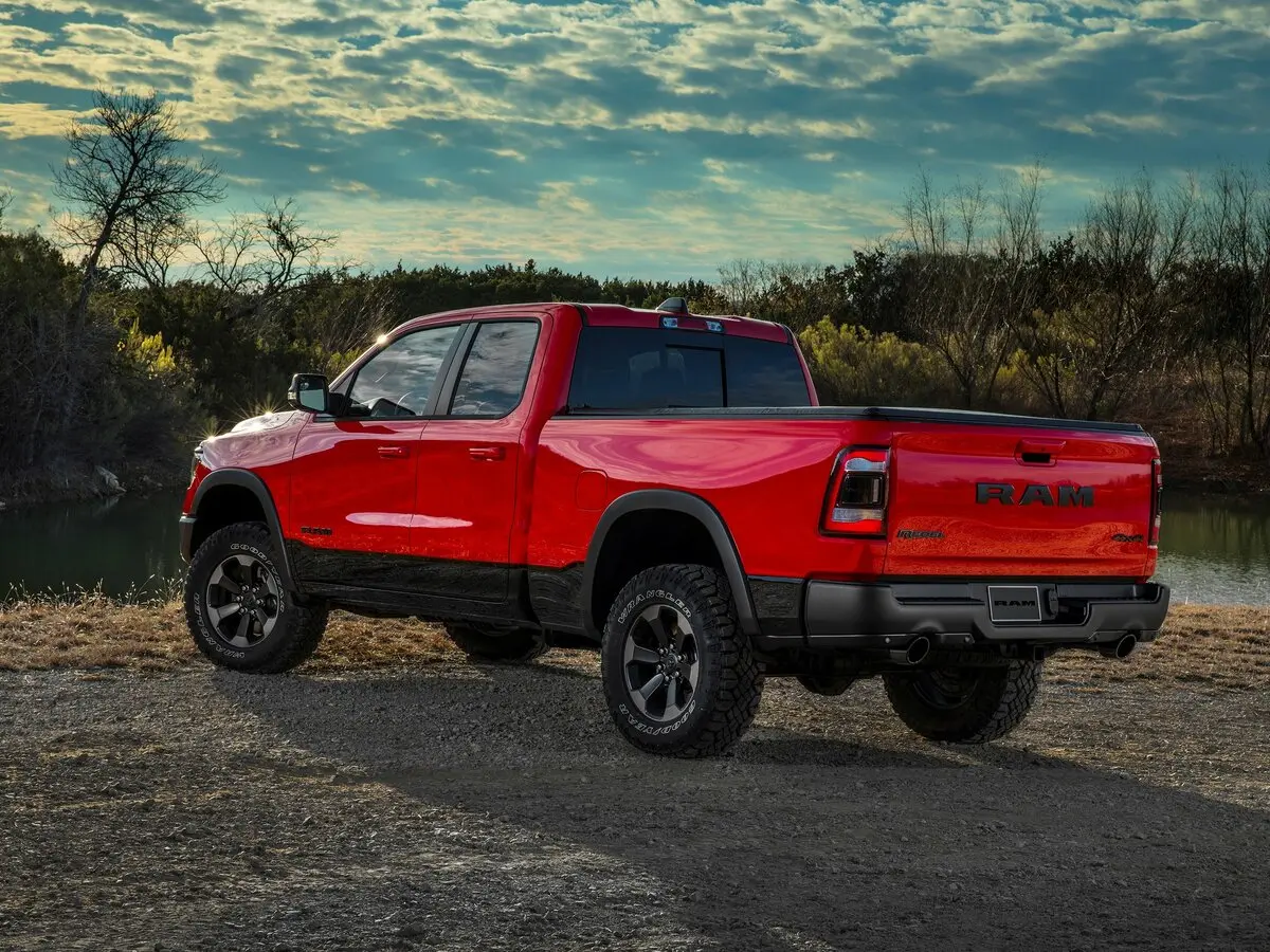 Ram 1500 V Пикап Двойная кабина Quad Cab — сүрөт 4
