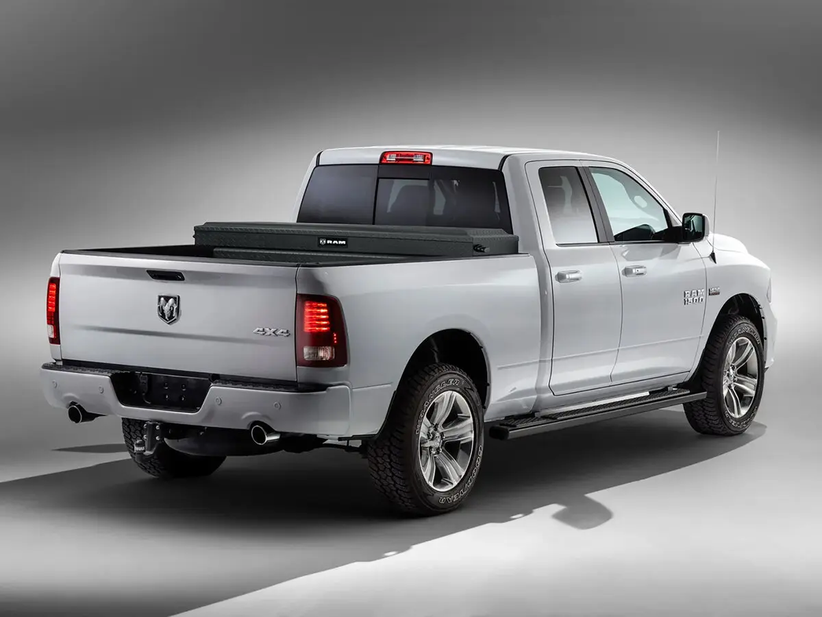 Ram 1500 IV (DS/DJ) Пикап Двойная кабина Quad Cab — сүрөт 4