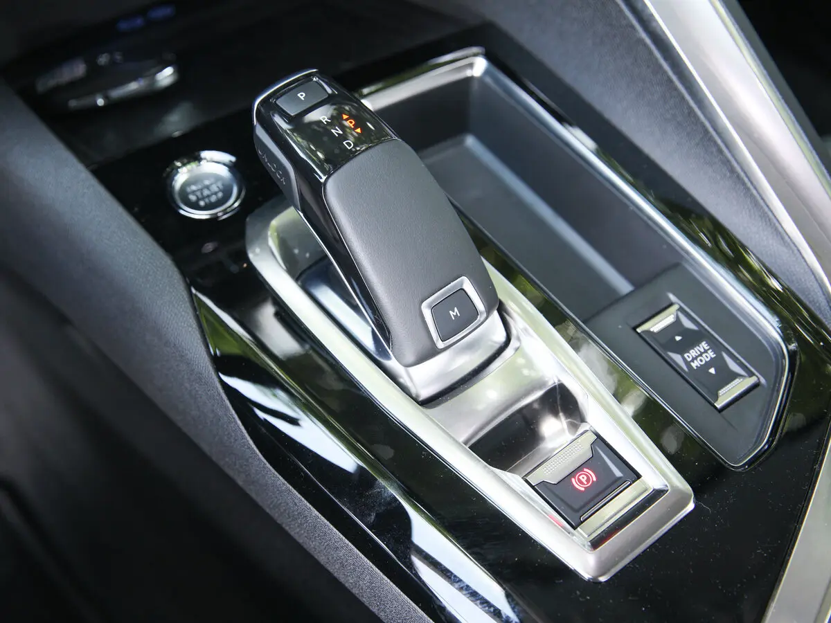 Peugeot 3008 II Рестайлинг Внедорожник 5 дв. — сүрөт 14