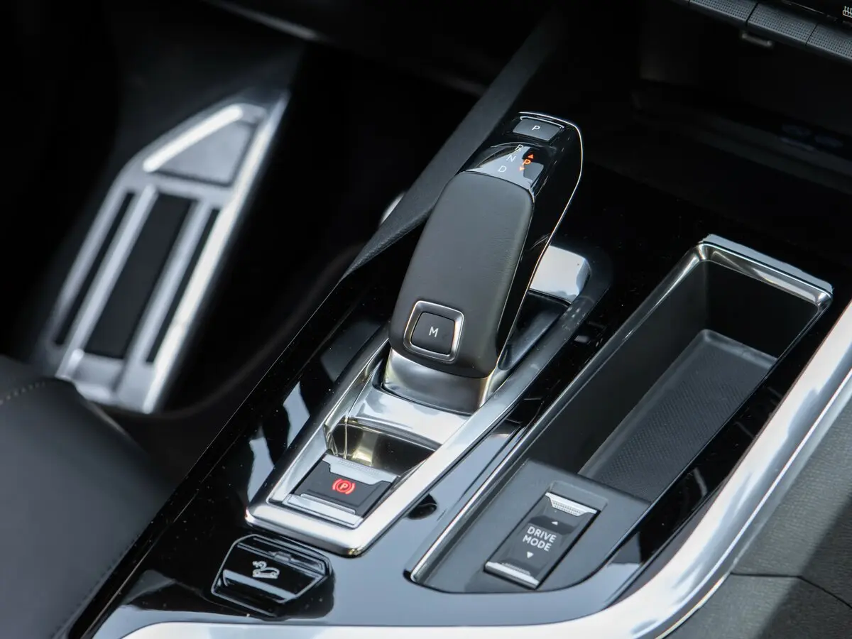 Peugeot 5008 II Рестайлинг Внедорожник 5 дв. — сүрөт 25