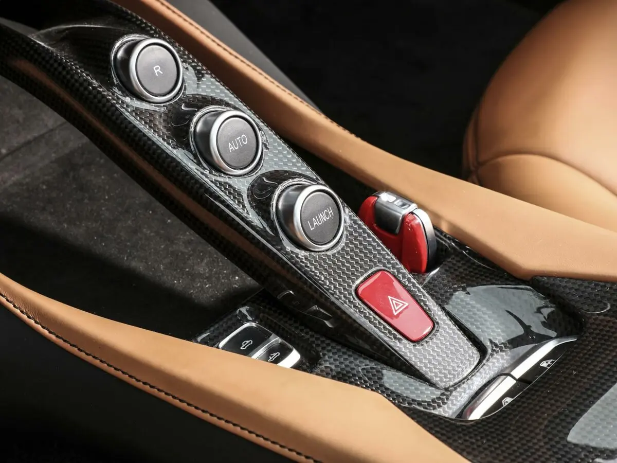 Ferrari Portofino I Рестайлинг (M) Кабриолет — 照片 18