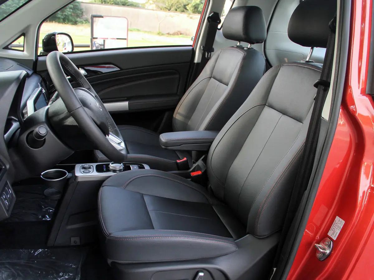 Zotye E200 2016 – 2021 Хэтчбек 3 дв. — photo 5