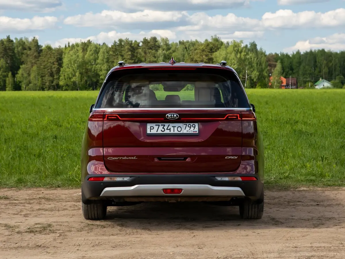 Kia Carnival IV Минивэн — фото 23
