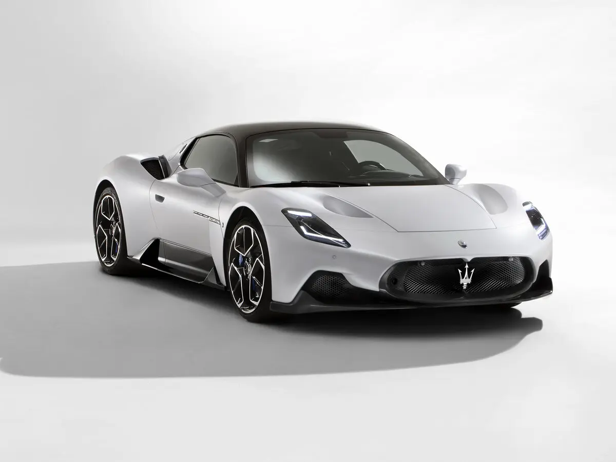 Maserati MC20 2020 – н.в. Купе