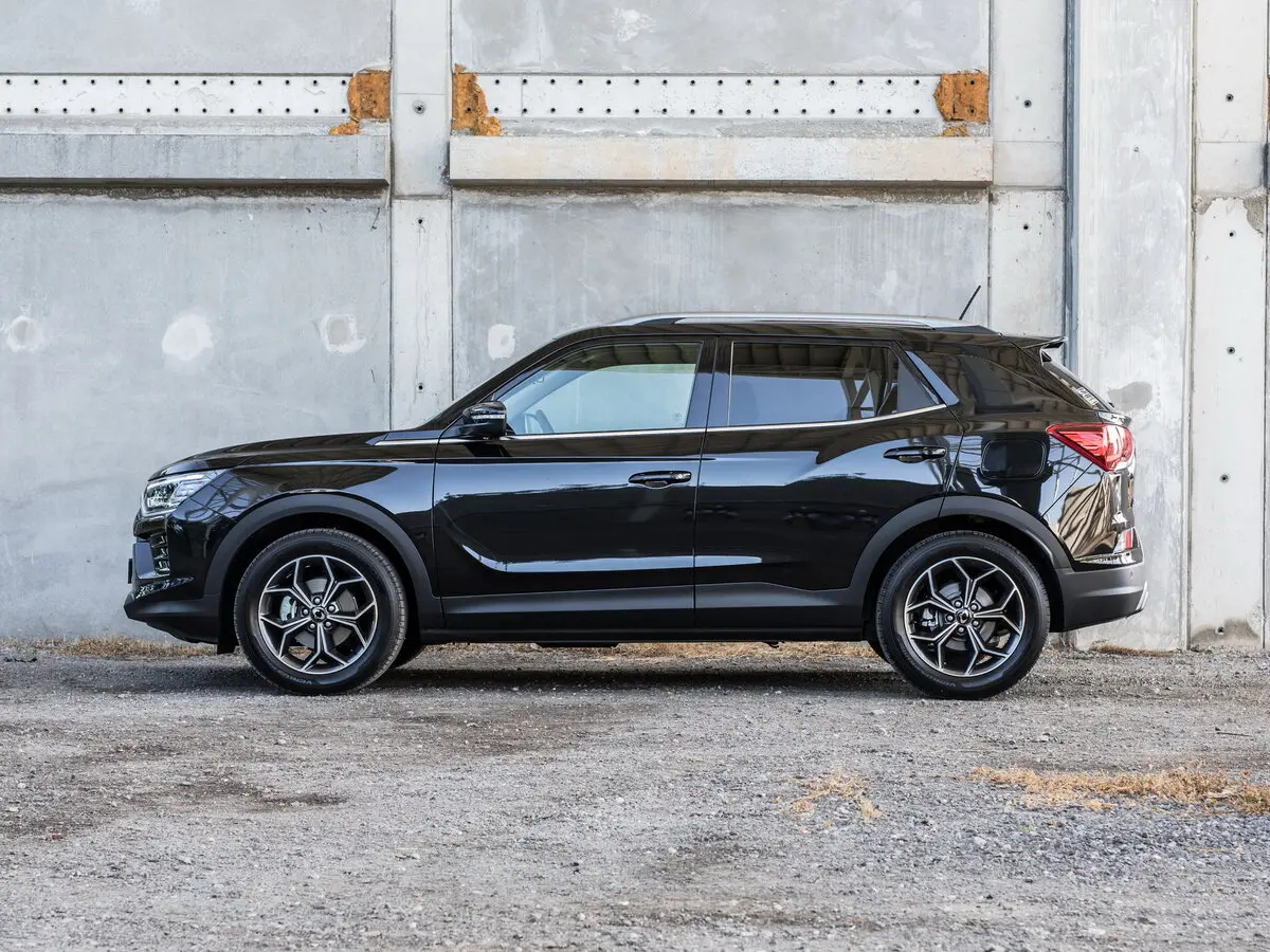 SsangYong Korando IV Внедорожник 5 дв. — фото 2