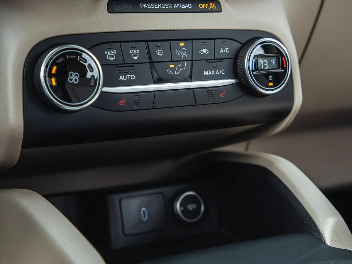 Ford Escape IV Внедорожник 5 дв. — сүрөт 18