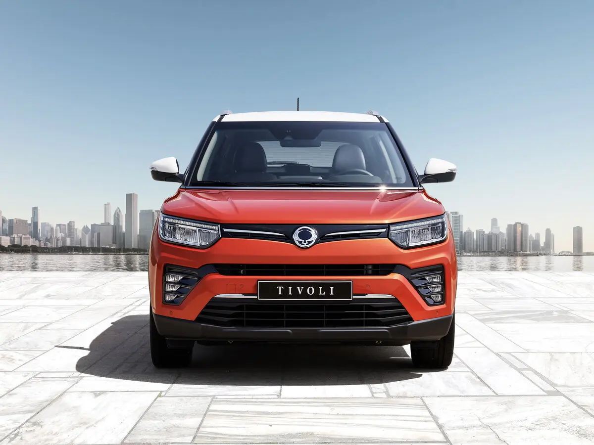 SsangYong Tivoli I Рестайлинг Внедорожник 5 дв. — фото 3