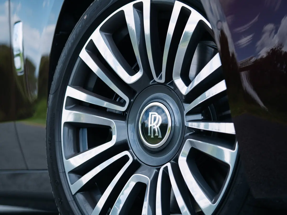 Rolls-Royce Ghost II (Series I) Седан Extended — фото 15
