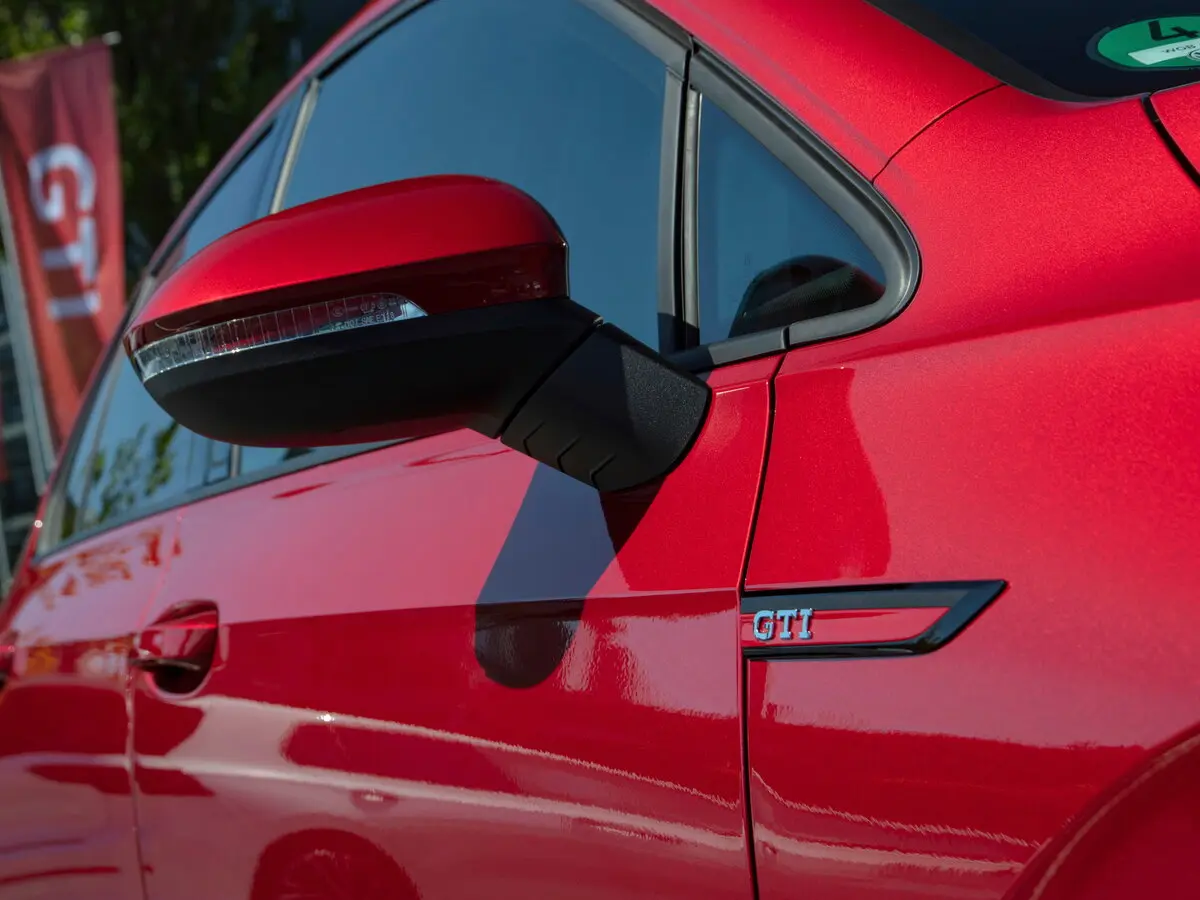 Volkswagen Golf GTI VIII Хэтчбек 5 дв. — сүрөт 11