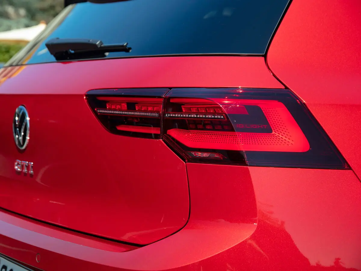 Volkswagen Golf GTI VIII Хэтчбек 5 дв. — сүрөт 13