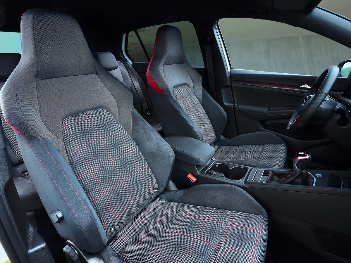 Volkswagen Golf GTI VIII Хэтчбек 5 дв. — сүрөт 15